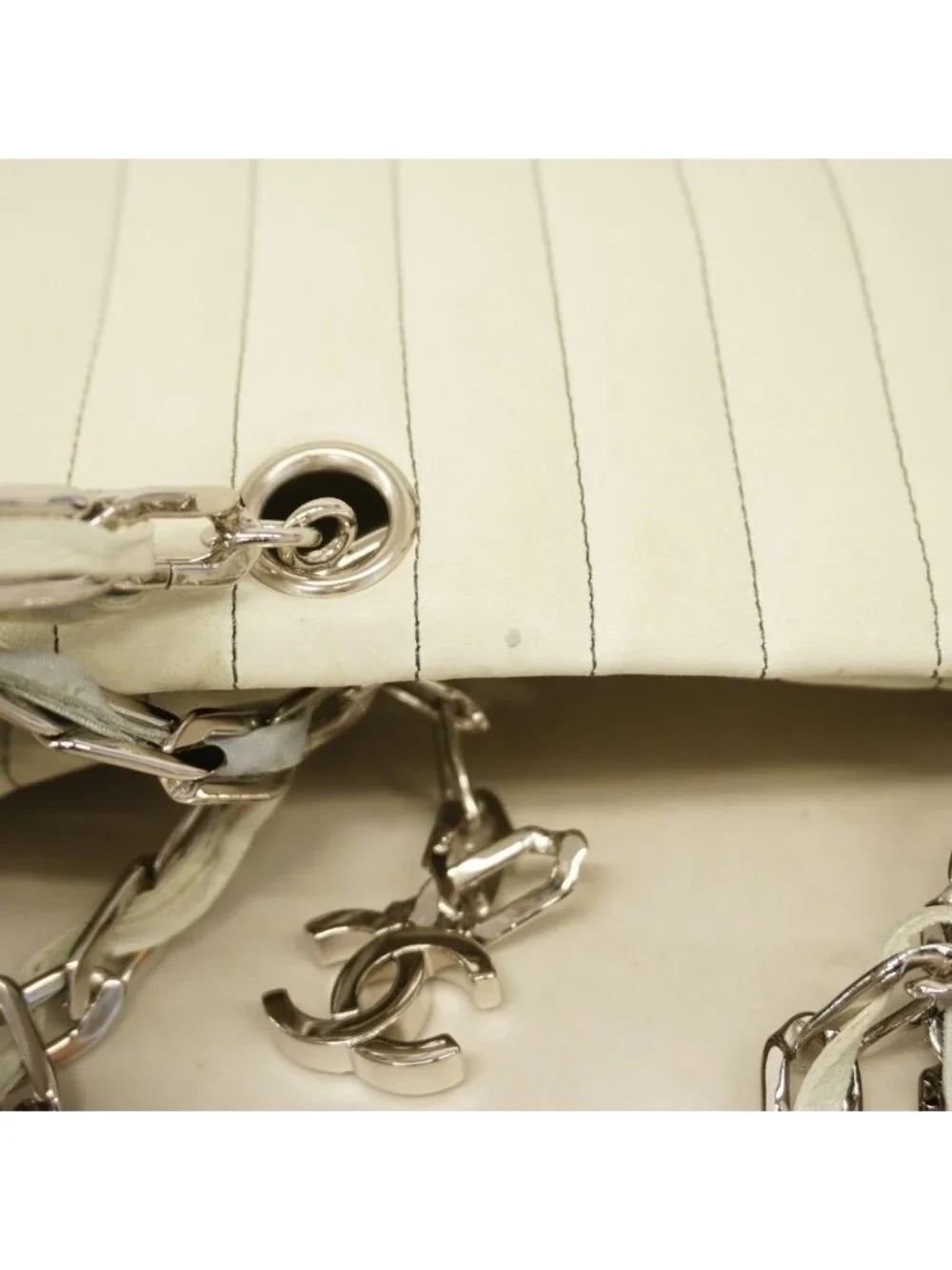 Chanel Chain Tote New Mademoiselle Lambskin Pale Green Silver - Picture 9 of 10